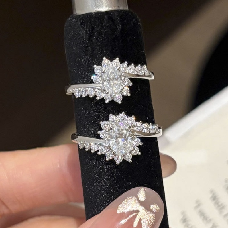 อาไพรอน ลักชัวรี 0.5 กะรัตและ  - Moissanite Engagement Ring 1 Carat บทวิจารณ์และราคา